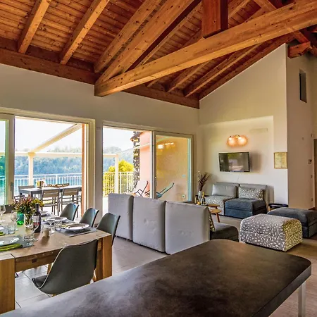 Apartament The View 2 By Interhome Isola Comacina