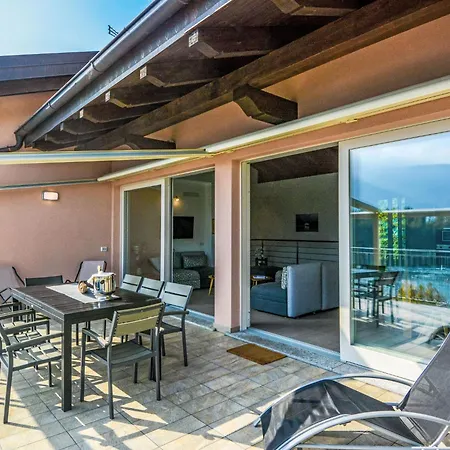 The View 2 By Interhome Apartament Isola Comacina